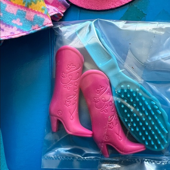 VINTAGE Western Fun BARBIE Mattel 1980’s in original box never removed from card - Picture 14 of 17